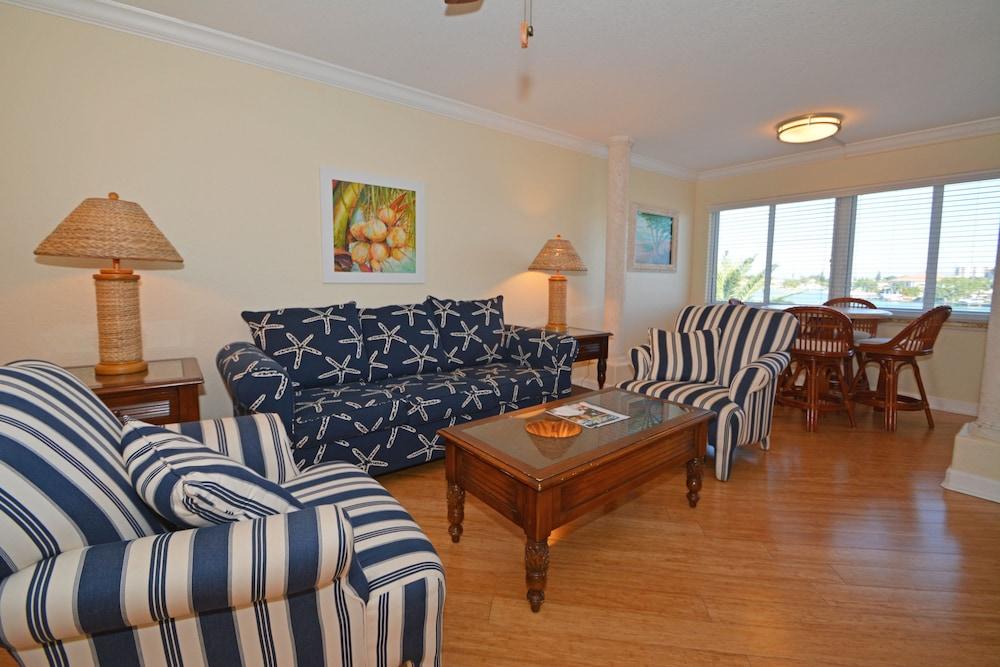 Westwinds Waterfront Resort St. Pete Beach Eksteriør bilde