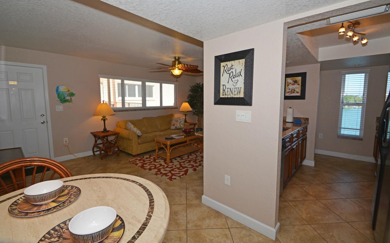 Westwinds Waterfront Resort St. Pete Beach Eksteriør bilde