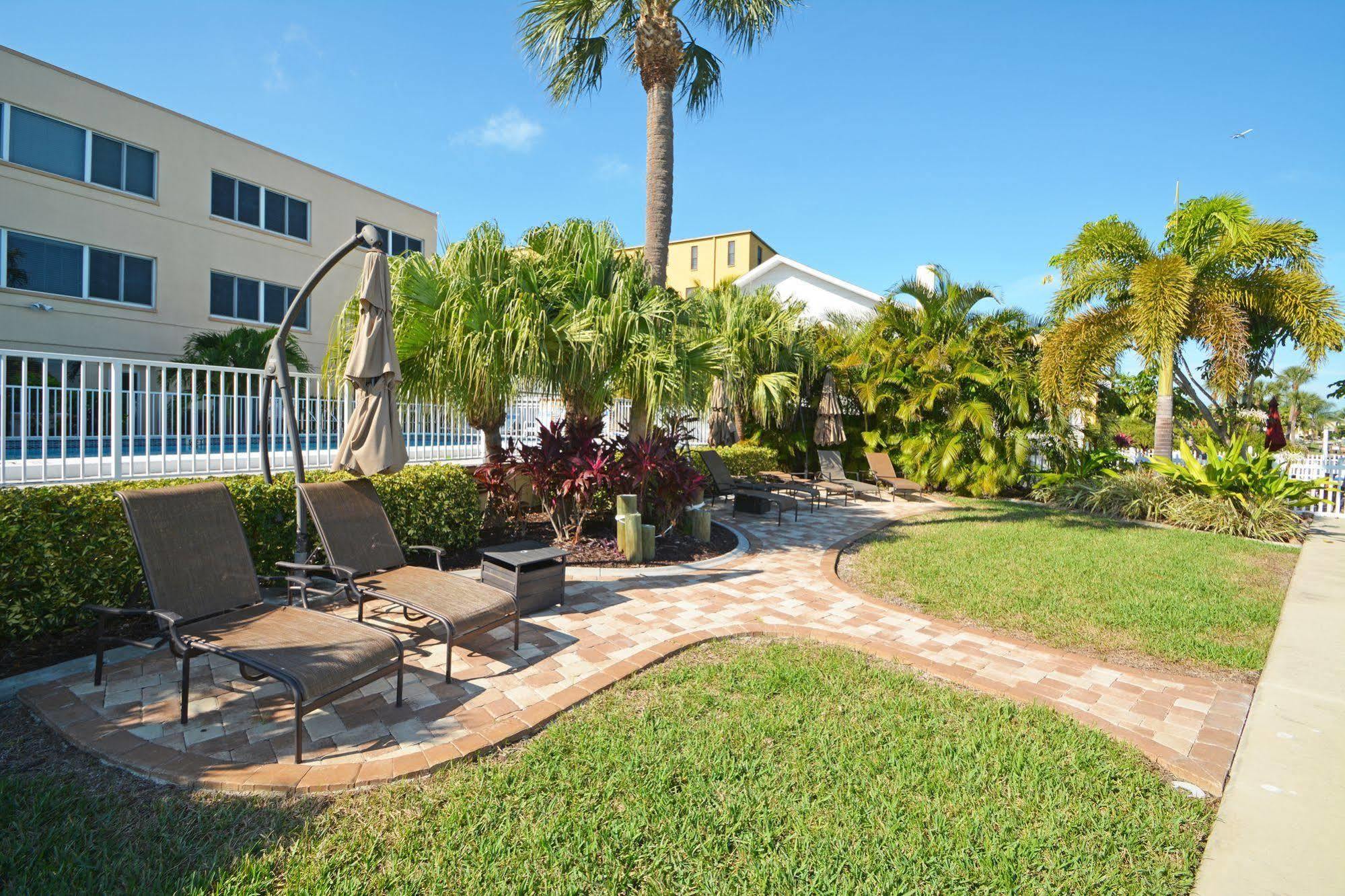 Westwinds Waterfront Resort St. Pete Beach Eksteriør bilde